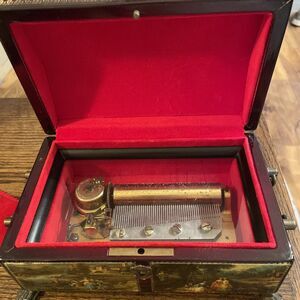 Vintage Fancy Enameled  Reuge Sainte-Croix Swiss Music Box 4/50 w/ domed Lid